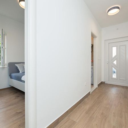 Luxury Apartment Angel สปลิท ภายนอก รูปภาพ
