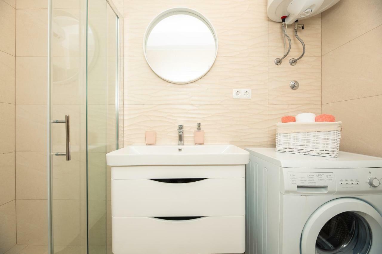 Luxury Apartment Angel สปลิท ภายนอก รูปภาพ