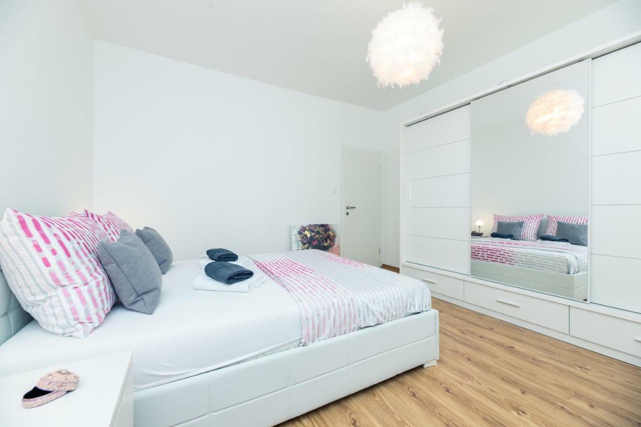 Luxury Apartment Angel สปลิท ภายนอก รูปภาพ