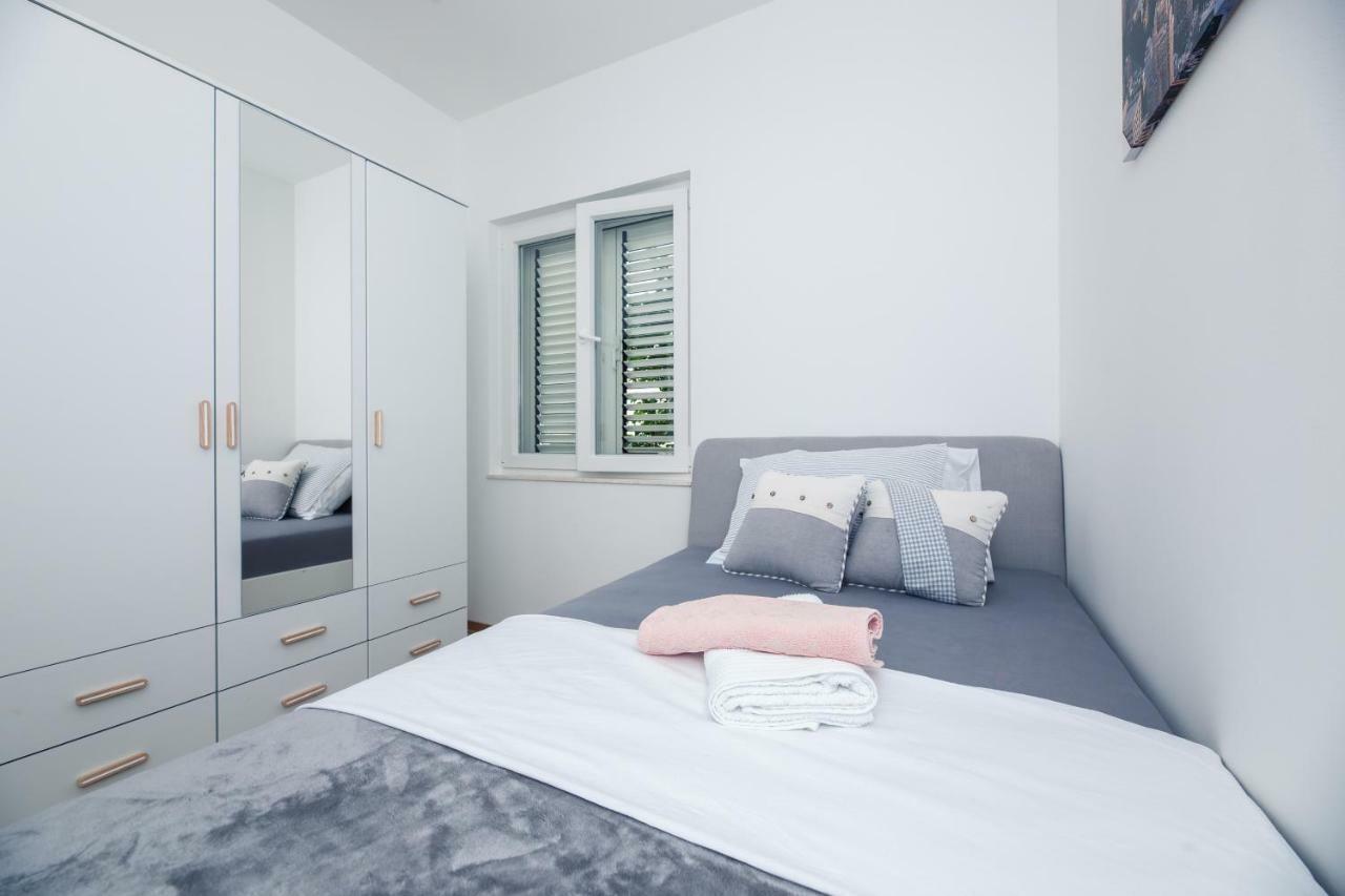 Luxury Apartment Angel สปลิท ภายนอก รูปภาพ